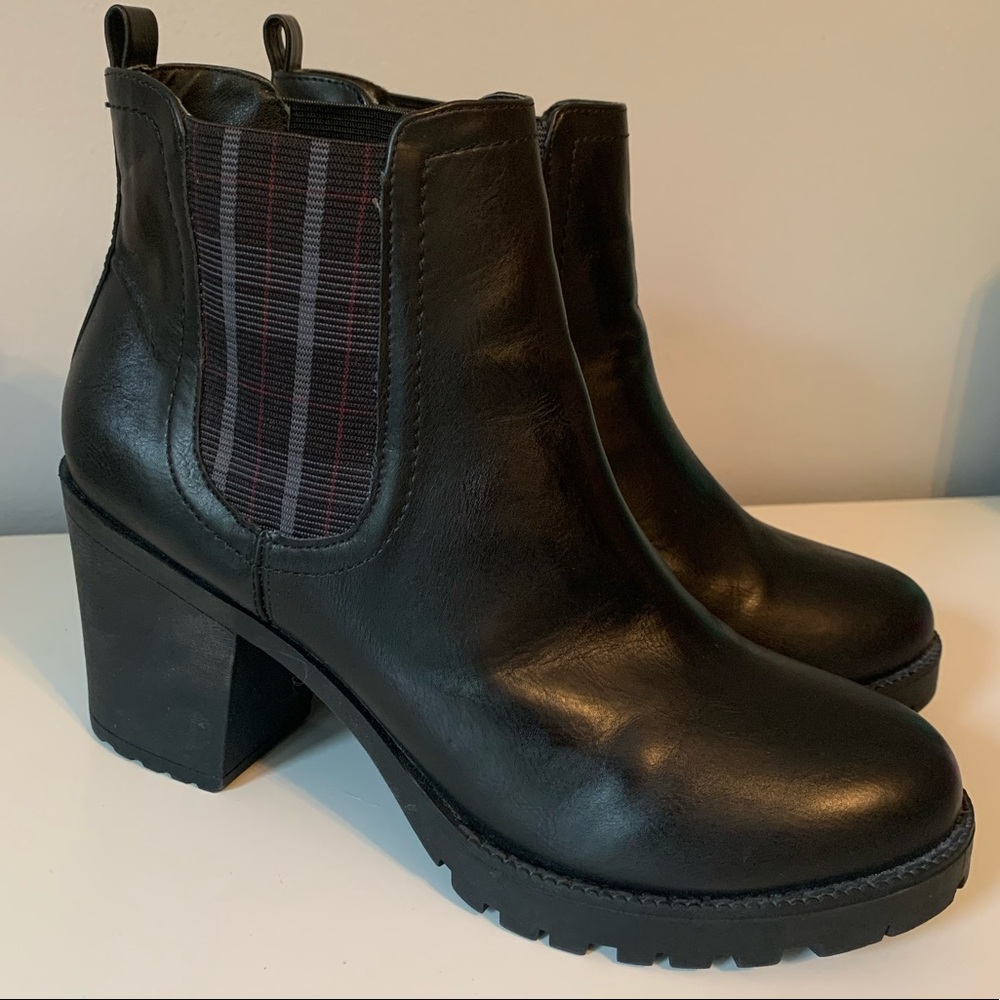 Zigi Soho Leather Plaid Boots Booties Size 10